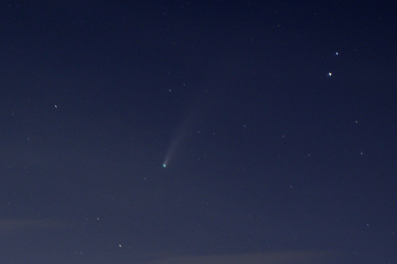 ネオワイズ彗星 2020年7月20日 20:38:30（50mm、f/2、15sec、ISO100）